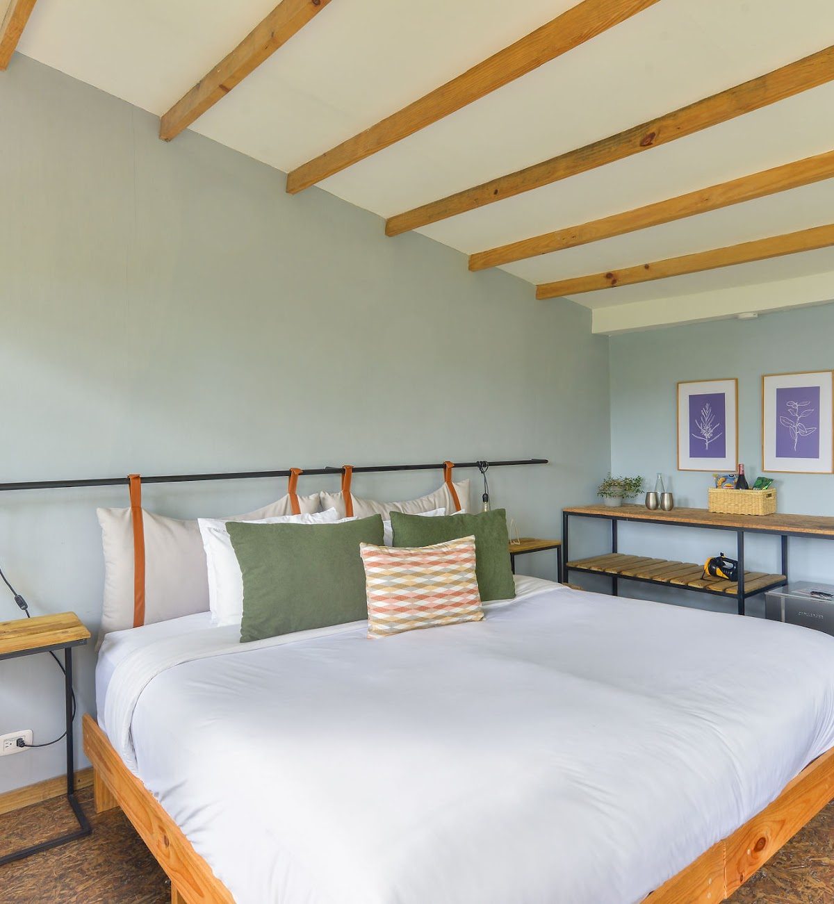 The king bed in a private room